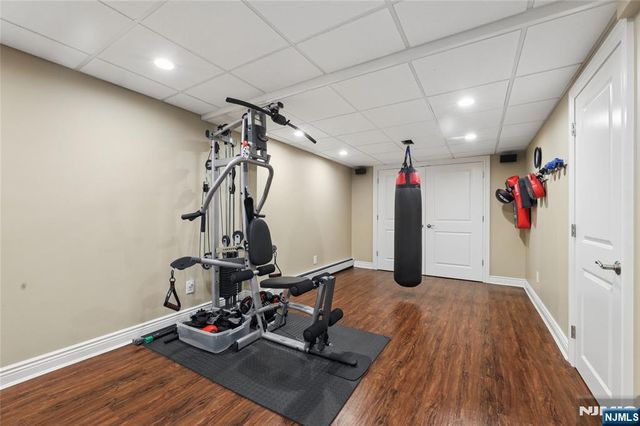 53 Van Blarcom Lane, Wyckoff, NJ 07481