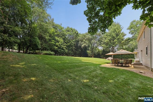 53 Van Blarcom Lane, Wyckoff, NJ 07481