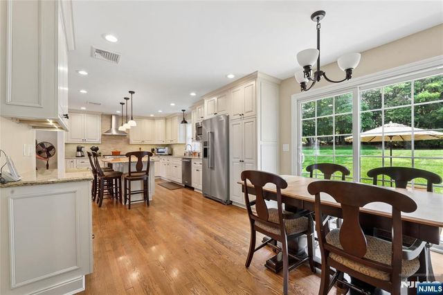 53 Van Blarcom Lane, Wyckoff, NJ 07481