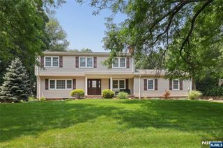 53 Van Blarcom Lane, Wyckoff, NJ 07481