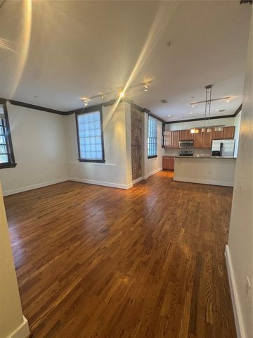 621 21st Street 302, Galveston, TX 77550