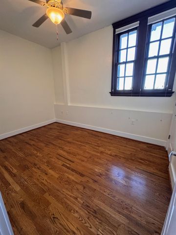 621 21st Street 302, Galveston, TX 77550