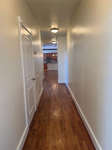 621 21st Street 302, Galveston, TX 77550