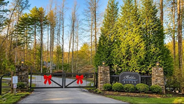 20 Fly Cast Overlook, Hayesville, NC 28904
