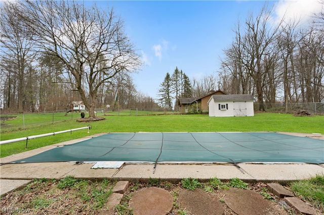 2862 Byron Drive, North Canton, OH 44720