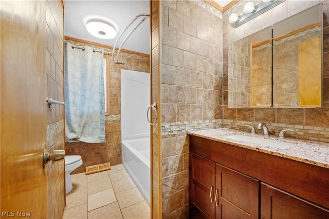 2862 Byron Drive, North Canton, OH 44720