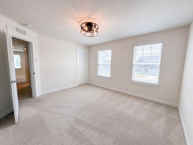 3518 Pepper Glendale Dr, Murfreesboro, TN 37128