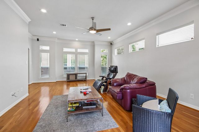 810 Malone Street, Houston, TX 77007