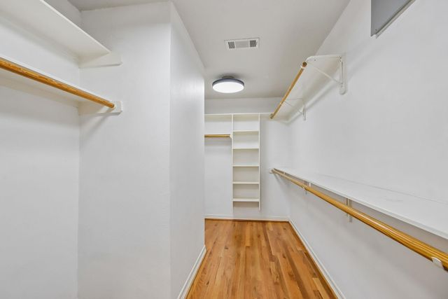 810 Malone Street, Houston, TX 77007