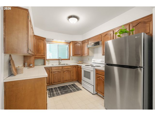 9025 Sw AVERY St, Tualatin, OR 97062