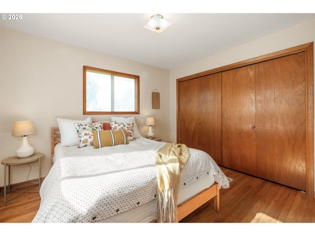 9025 Sw AVERY St, Tualatin, OR 97062