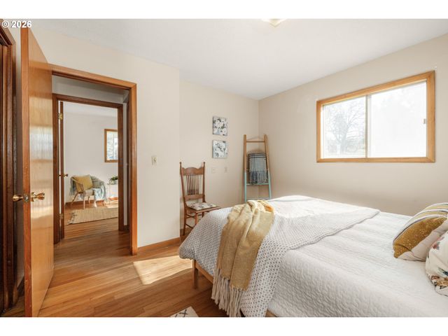 9025 Sw AVERY St, Tualatin, OR 97062