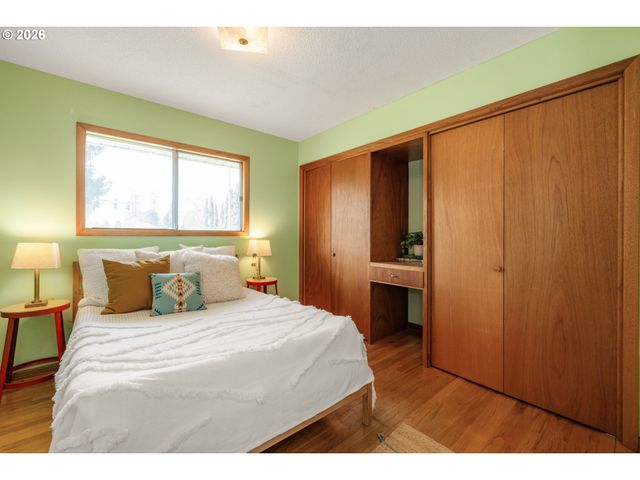 9025 Sw AVERY St, Tualatin, OR 97062