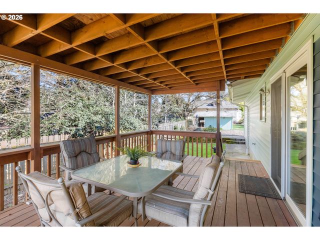 9025 Sw AVERY St, Tualatin, OR 97062