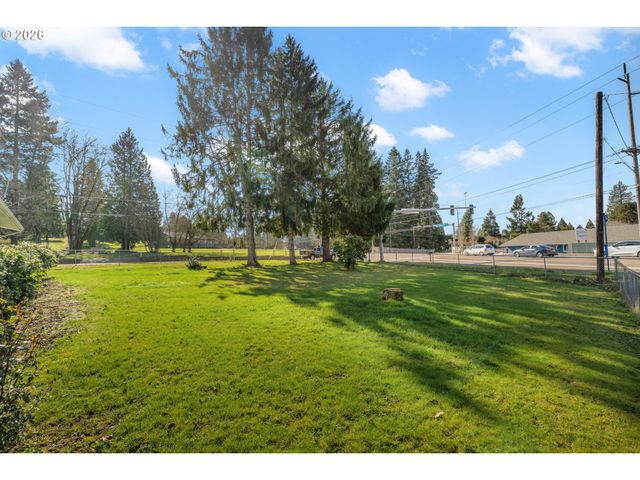 9025 Sw AVERY St, Tualatin, OR 97062