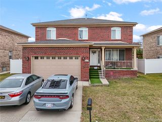 9957 Tuxedo Street, Dearborn, MI 48120