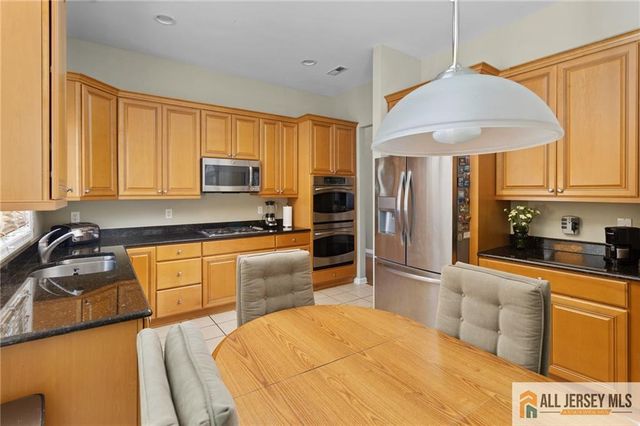 41 Draw Bridge Drive, Monroe, NJ 08831