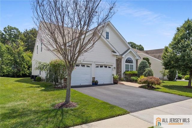41 Draw Bridge Drive, Monroe, NJ 08831