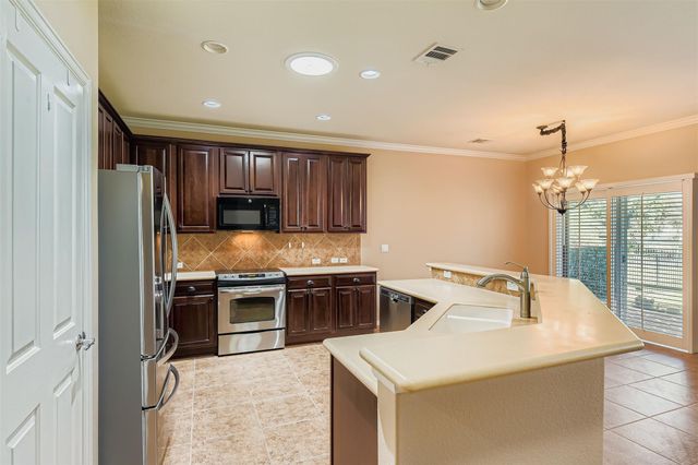 723 Independence Creek LN, Georgetown, TX 78633