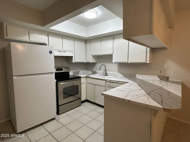 526 N 4TH Street A, Avondale, AZ 85323