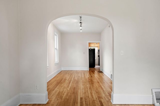 346 Geranium Avenue E, Saint Paul, MN 55130