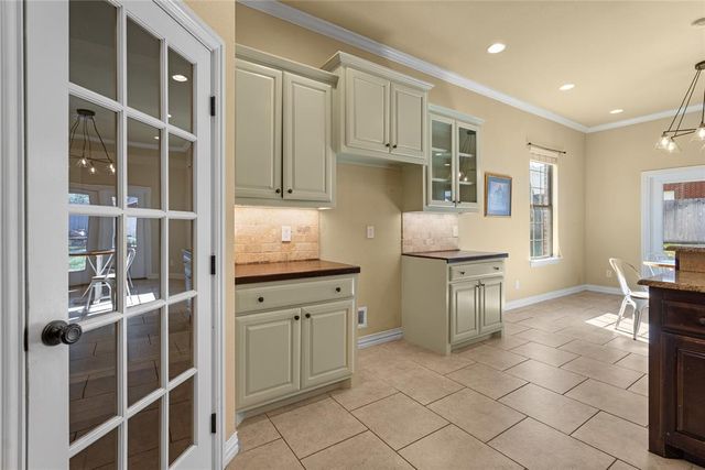 835 Sunset Court, Ardmore, OK 73401