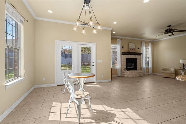 835 Sunset Court, Ardmore, OK 73401