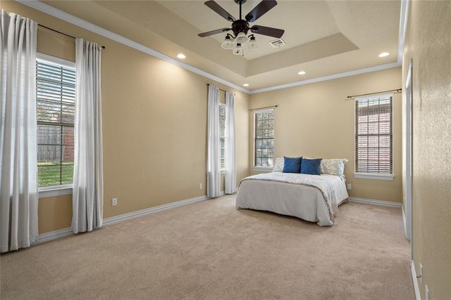 835 Sunset Court, Ardmore, OK 73401