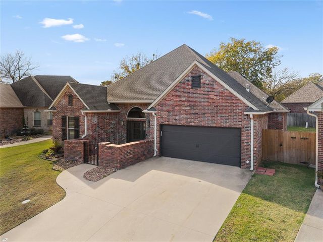 835 Sunset Court, Ardmore, OK 73401
