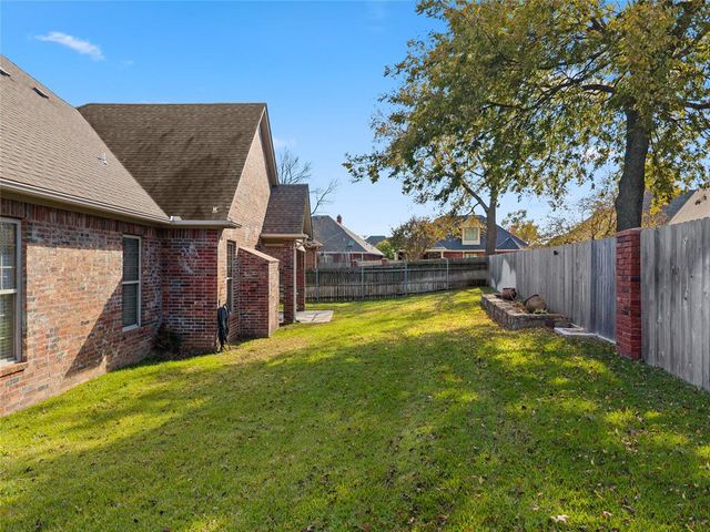 835 Sunset Court, Ardmore, OK 73401