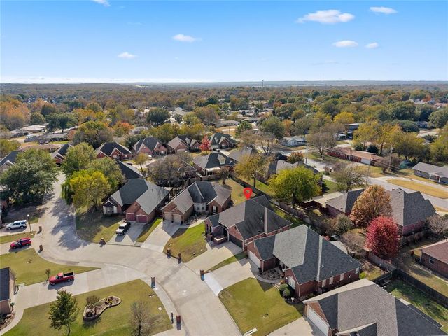 835 Sunset Court, Ardmore, OK 73401