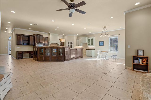 835 Sunset Court, Ardmore, OK 73401