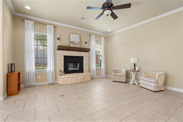 835 Sunset Court, Ardmore, OK 73401