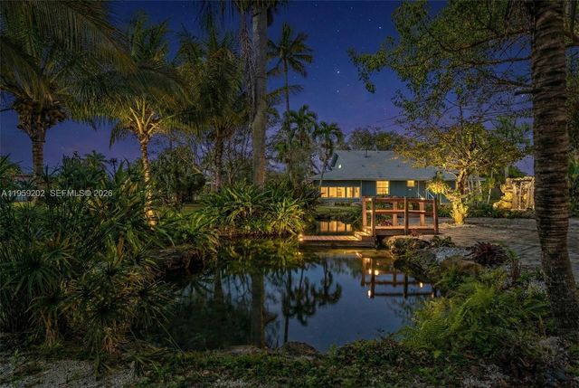 19820 SW 244th St, Homestead, FL 33031