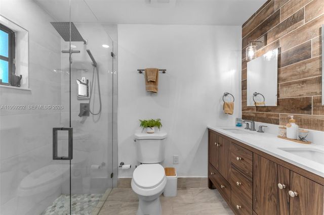 19820 SW 244th St, Homestead, FL 33031