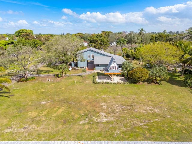 19820 SW 244th St, Homestead, FL 33031