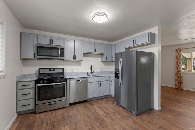 4625 Ridgeway Street, South Bend, IN 46619