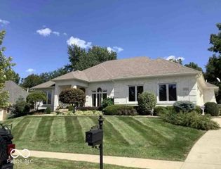 2041 Dockside Drive, Greenwood, IN 46143