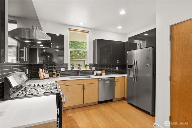 3423 Beacon Avenue S, Seattle, WA 98144