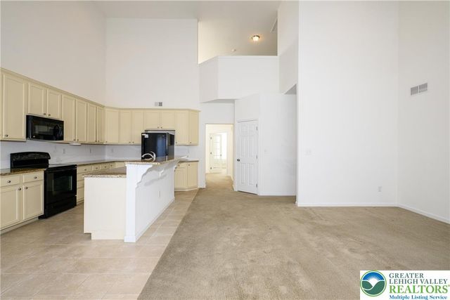 929 Orange Tip Way, Upper Macungie Twp, PA 18031