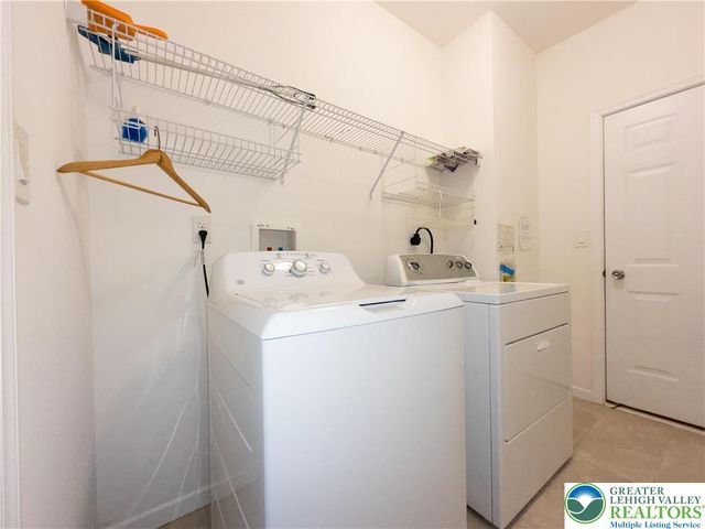 929 Orange Tip Way, Upper Macungie Twp, PA 18031