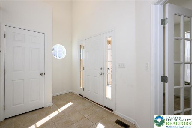 929 Orange Tip Way, Upper Macungie Twp, PA 18031