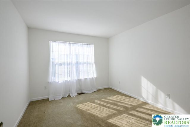 929 Orange Tip Way, Upper Macungie Twp, PA 18031