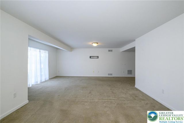 929 Orange Tip Way, Upper Macungie Twp, PA 18031