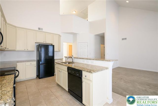 929 Orange Tip Way, Upper Macungie Twp, PA 18031