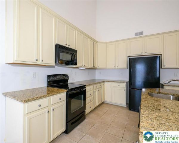 929 Orange Tip Way, Upper Macungie Twp, PA 18031