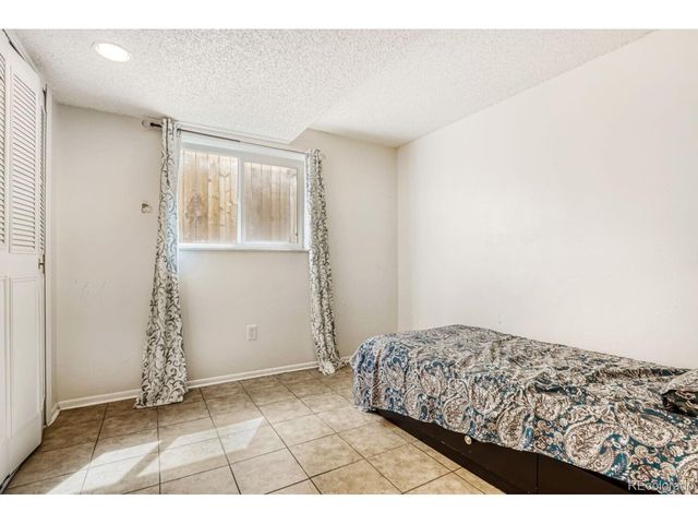 2520 S Fairplay Way, Aurora, CO 80014