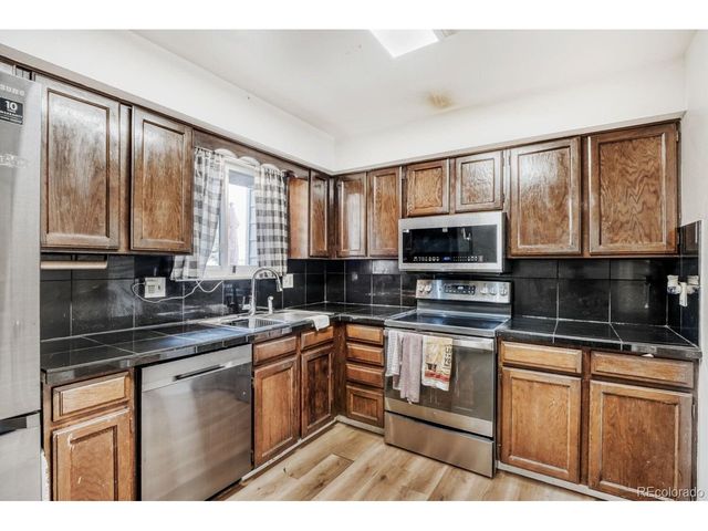 2520 S Fairplay Way, Aurora, CO 80014