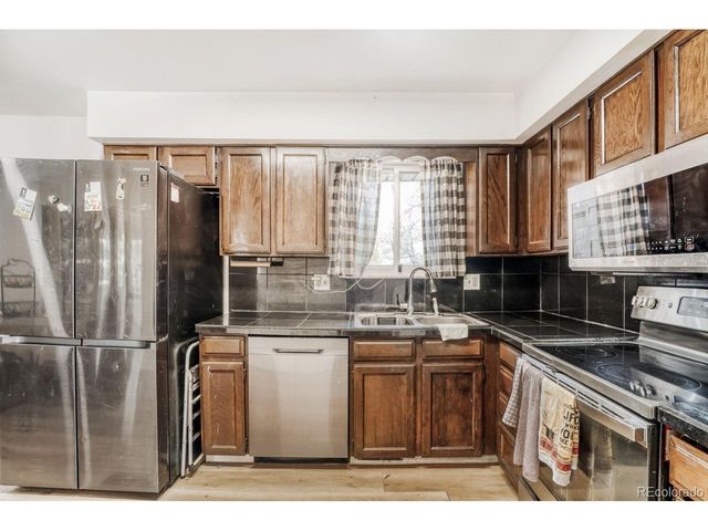 2520 S Fairplay Way, Aurora, CO 80014