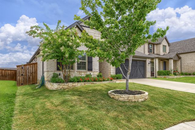 2091 Creekbluff Circle, Lewisville, TX 75010